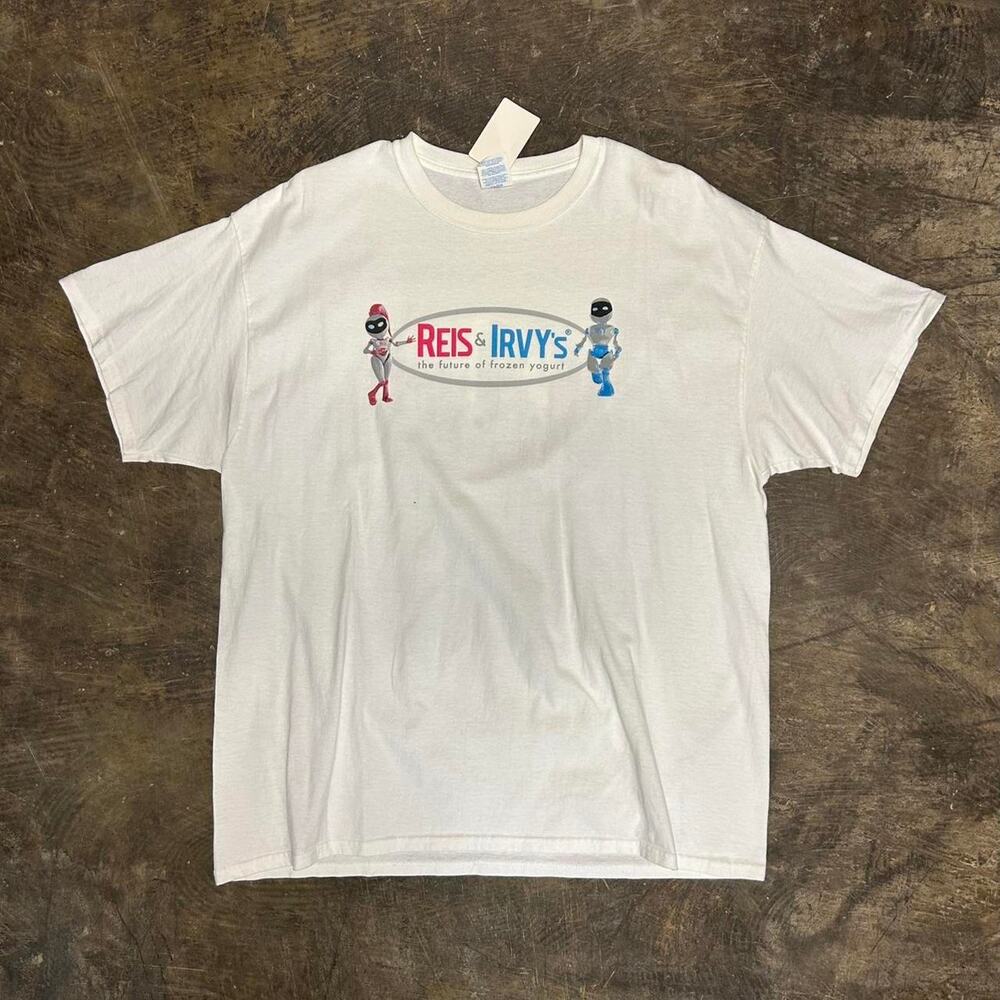 Y2K Reis and Irvys white cotton t-shirt